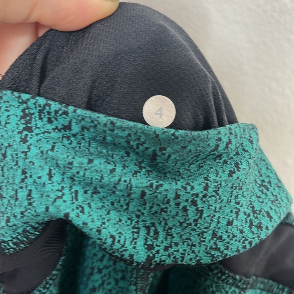 Lululemon Inspire Tight Power Luxtreme Spray Jacquard Green Leggings Women Sz 4 - Picture 5 of 5
